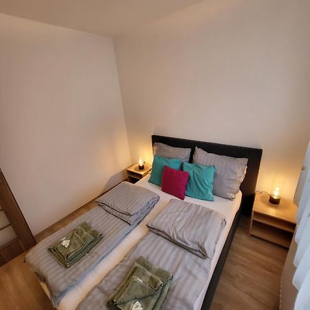 Triangol Apartman: Fuerdo, Belvaros, Egyetem Győr Zewnętrze zdjęcie